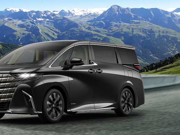 Toyota Alphard 2023 chính thức ra mắt thị trường Việt Nam