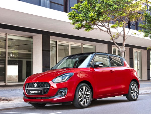 Suzuki Swift giảm giá sâu cạnh tranh cũng các mẫu xe cùng phân khúc