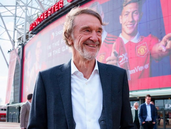  Sir Jim Ratcliffe chính thức sở hữu Man Utd