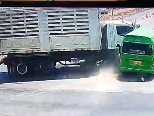 Hỗ trợ các nạn nhân người Việt trong vụ tai nạn ở Thái Lan