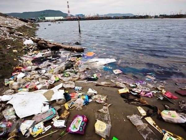 Xây dựng đường giao thông từ phế liệu nhựa đầu tiên ở Việt Nam