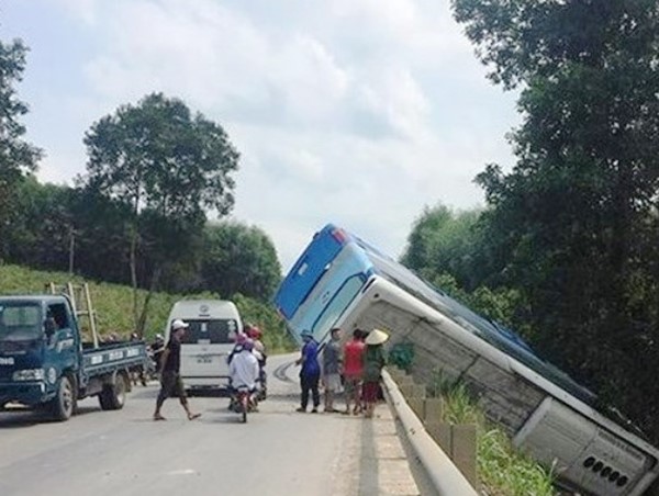 Tai nạn giao thông ngày đầu nghỉ lễ 30/4 và 1/5 tăng cả 3 tiêu chí