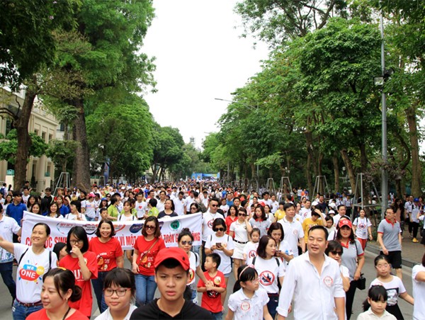 Hà Nội: Hơn 5.000 người xuống đường kêu gọi “Đã uống rượu bia - Không lái xe”