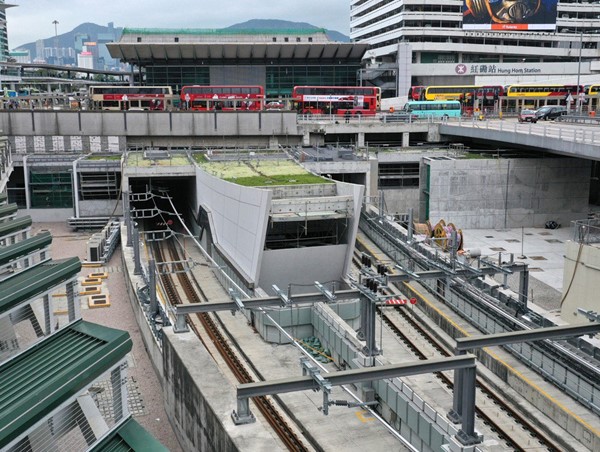 Thành công và góc khuất của đường sắt đô thị Hong Kong
