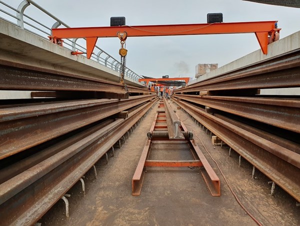 [Video] Các thanh ray tuyến đường sắt Nhổn - Ga Hà Nội được hàn như thế nào?