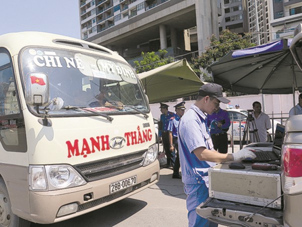 Ứng dụng công nghệ, doanh nghiệp, người dân hưởng lợi gì khi đăng kiểm?