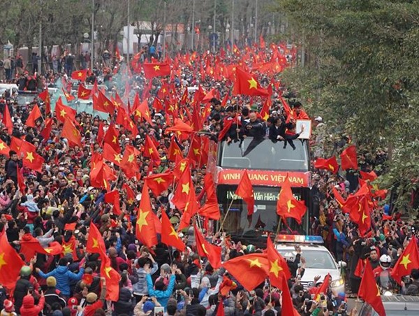 Cổ động cũng cần văn minh