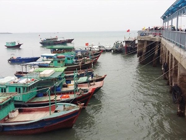 Bão số 2 sắp đổ bộ, 1.640 du khách vẫn “mắc kẹt” trên đảo Cô Tô