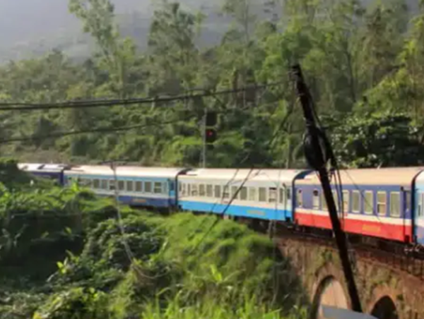 Đường sắt Bắc Nam lọt top 10 tuyến đường sắt đẹp nhất thế giới