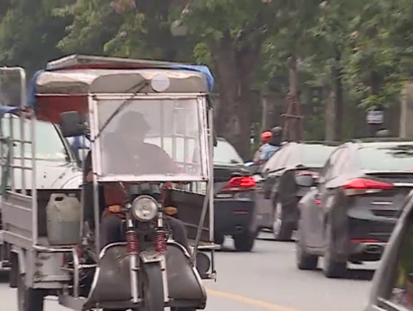 Xe ba bánh tự chế vẫn hoành hành