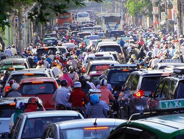 Đề xuất lắp trạm thu phí ô tô vào trung tâm: Cần đảm bảo hài hòa lợi ích các bên 