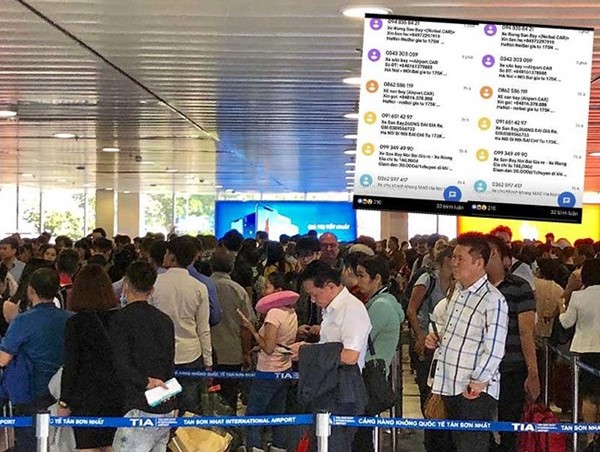 Giải pháp nào để ngăn chặn việc để lộ thông tin hành khách đi máy bay?