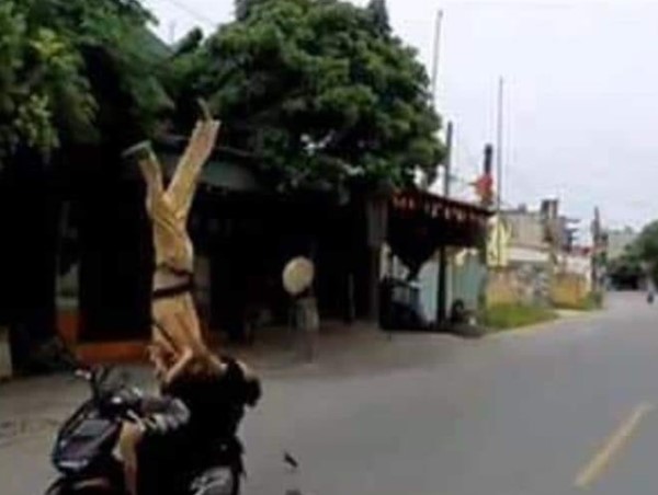 Quản lý việc lái xe của trẻ vị thành niên như thế nào? 