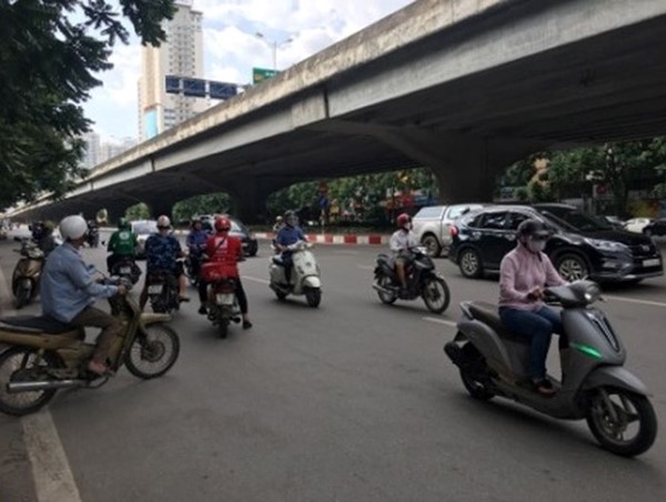 Cần sớm làm gờ giảm tốc trên đường Khuất Duy Tiến, quận Thanh Xuân