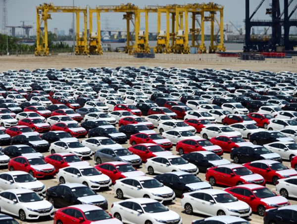 Thị trường ô tô khởi sắc tăng 21% doanh số trong 6 tháng đầu năm