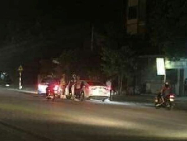 3 thanh niên tấn công CSGT khi bị yêu cầu dừng xe