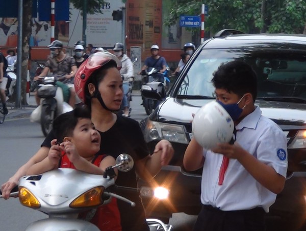 Hà Nội: Giao thông thuận lợi trong ngày khai trường