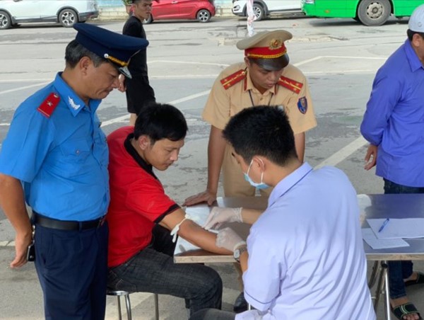 Phát hiện 1 tài xế dương tính với ma tuý tại bến xe Yên Nghĩa