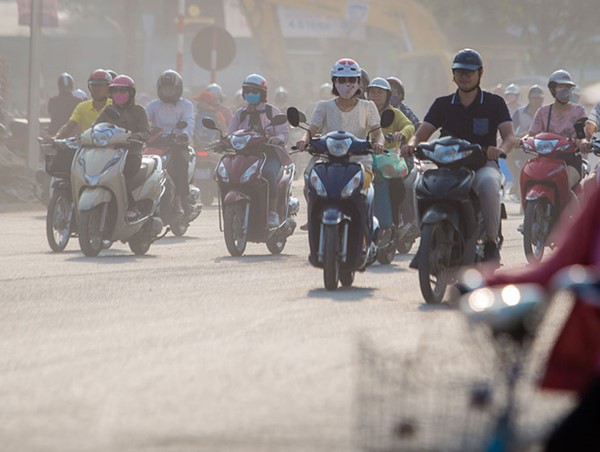 Hoang mang, tổn thất sức khoẻ vì mù mờ thông tin cảnh báo ô nhiễm không khí  