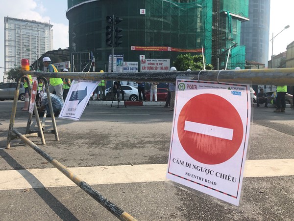 Thi công ga ngầm S9: Rào thử khu vực ngã tư Kim Mã – Núi Trúc