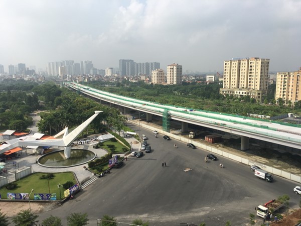 Cấm 1 chiều đường Phạm Văn Đồng phục vụ lễ thông xe vào sáng 10/10