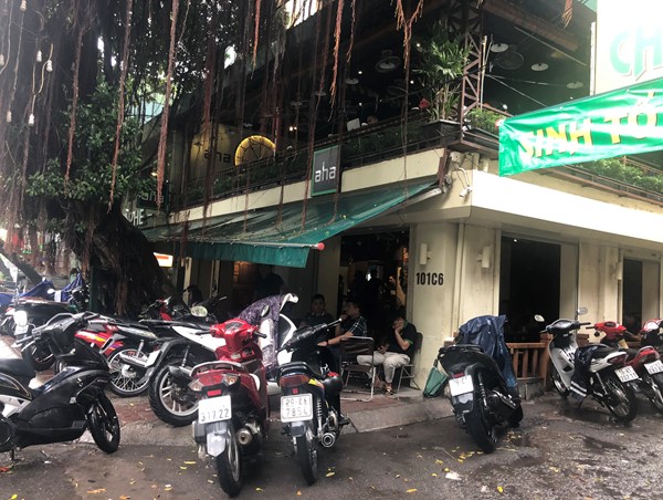 Aha cà phê C6 Giảng Võ: Liệu chính quyền có xử lý được vi phạm?