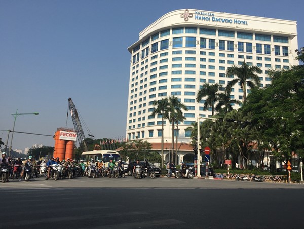 Rào thử phố Kim Mã phục vụ thi công đường sắt Nhổn - Ga Hà Nội