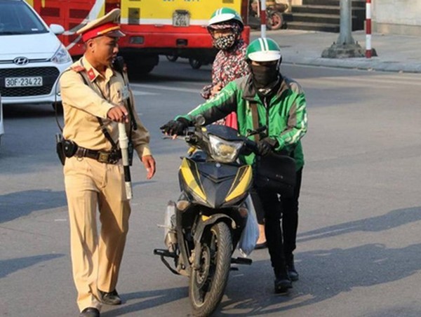 Văn hóa giao thông nhìn từ… ngã tư đường phố