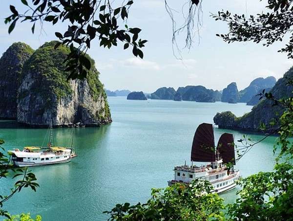 Kiên quyết đảm bảo an toàn giao thông, an ninh trật tự trên vịnh Hạ Long