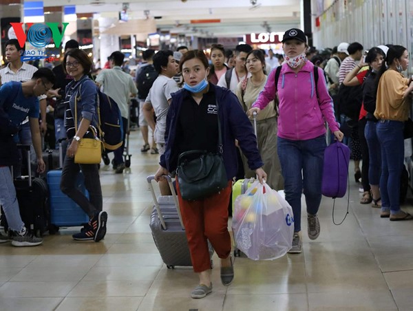 Bến xe Miền Đông và Miền Tây công bố lịch bán vé Tết, giá tăng 20%-60% 