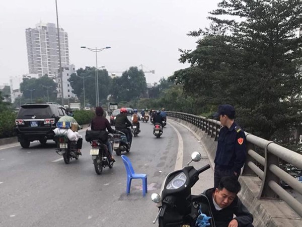 Vụ xe bán tải gây tai nạn bỏ chạy trên Vành đai 2: Tài xế đã ra đầu thú