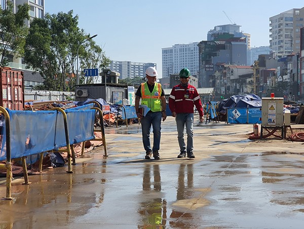 Giám đốc an toàn Paul Evens: Công trường đường sắt Nhổn - Ga Hà Nội không gây ô nhiễm bụi và tiếng ồn