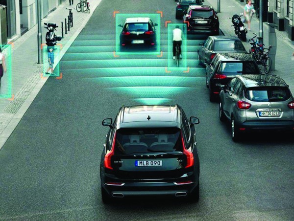 Hệ thống phanh tự động khẩn cấp không quyết định tới sự an toàn