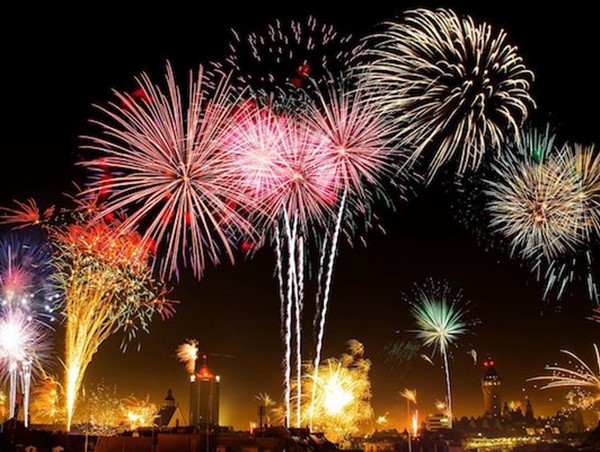 TP Hồ Chí Minh: Cấm đường phục vụ bắn pháo hoa đón năm mới 2020