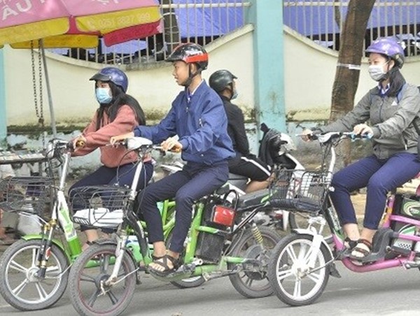 Đi xe đạp uống rượu, bia bị phạt đến 600 nghìn đồng