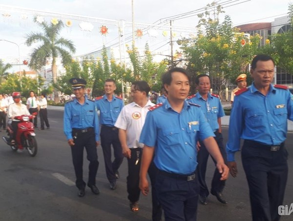 Hàng ngàn người đi bộ kêu gọi “Đã uống rượu, bia - Không lái xe” ở Cà Mau