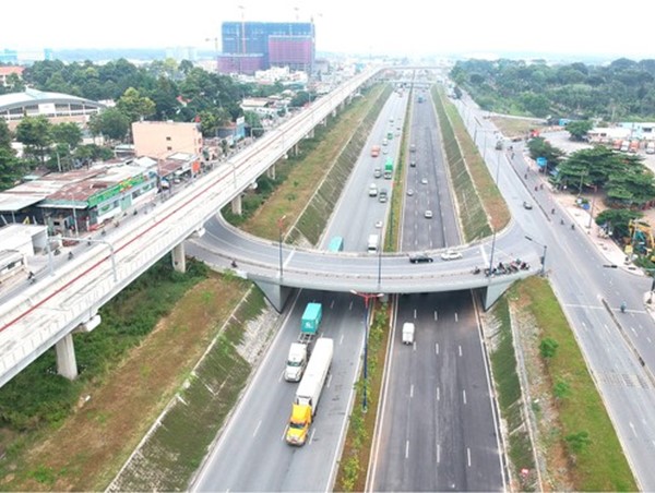 Khơi thông các điểm nóng ùn tắc giao thông