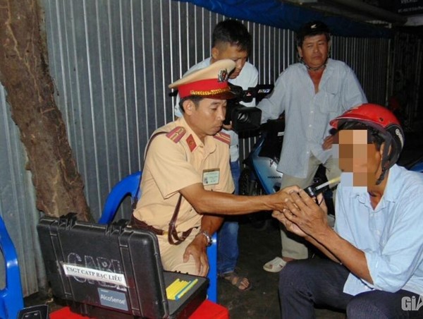 Bị phạt 6-8 triệu, người vi phạm bỏ xe, không ký biên bản