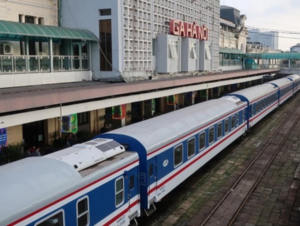 Giữa “cơn bão” Covid-19, đường sắt áp dụng quản lý vận tải phương tiện online