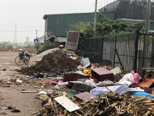 Quận Hoàng Mai: Nhiều vi phạm trật tự đô thị trên phố Tân Mai