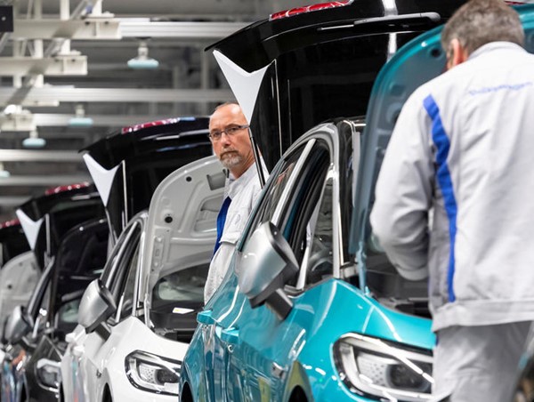 Ngành ôtô châu Âu đối mặt với khủng hoảng chưa từng có