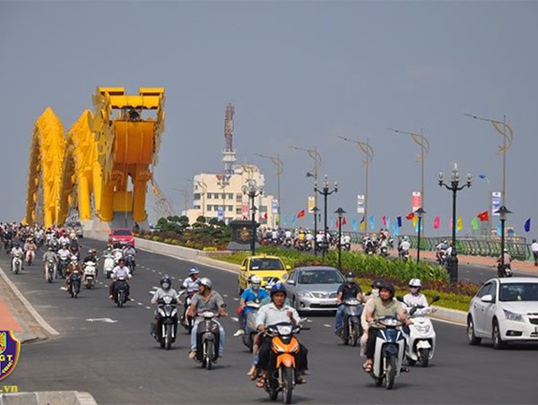 Những quy tắc phải tuân thủ khi tham gia giao thông bằng xe mô tô, xe gắn máy