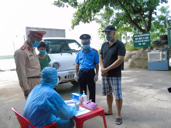 Siết chặt công tác phòng dịch Covid-19 tại các bến thủy nội địa
