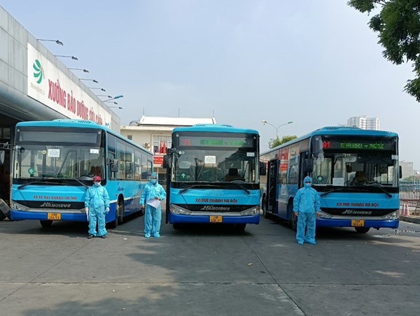 Transerco đưa 65 người thuộc diện F1 về khu cách ly tập trung