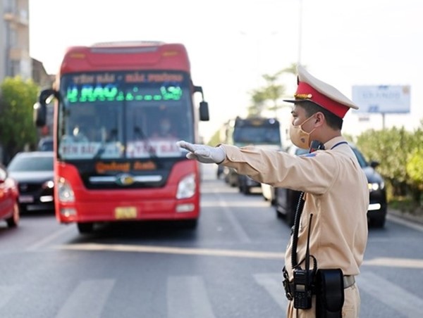 Từ 21/9: Hà Nội tiếp tục tạm dừng vận tải hành khách 