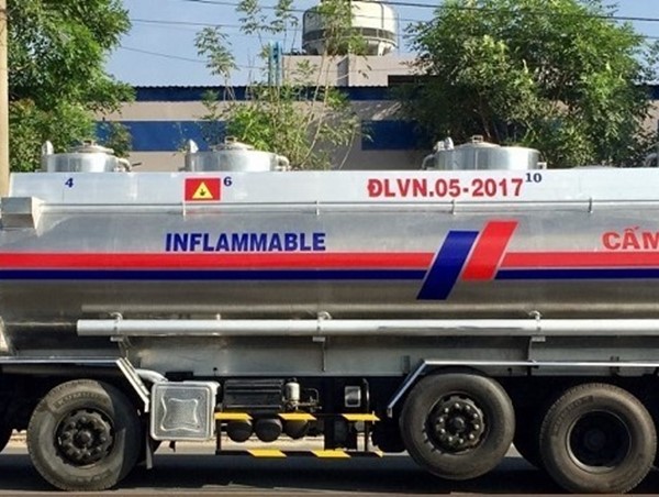 Quy định đối với xe vận chuyển hàng hóa nguy hiểm bằng xe bồn