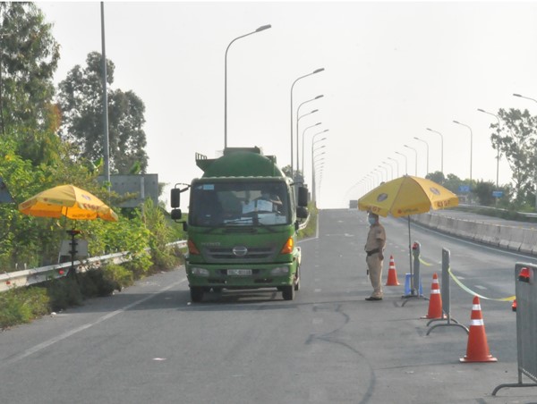 24h: Hà Nội kiểm soát 20.362 lượt phương tiện ra, vào Hà Nội