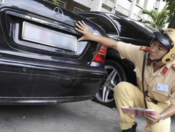 Sắp thu hồi biển số, giấy đăng ký của xe hết niên hạn đầu năm 2022