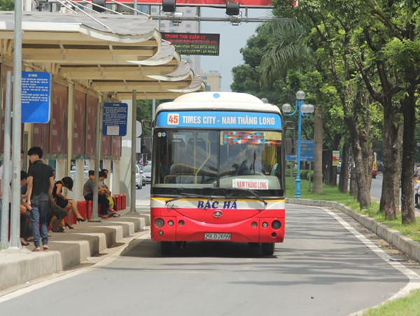 Lái, phụ xe buýt phục vụ kém sẽ khiến doanh nghiệp bị trừ điểm