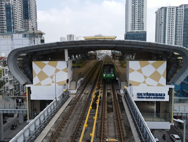 Nghiên cứu bổ sung hơn 8 tỷ lắp tường chắn đảm bảo an toàn tàu Cát Linh - Hà Đông